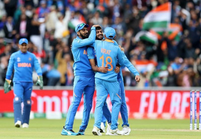 Indian cricketer - vijay shankar picks 2 wickets against pakistan