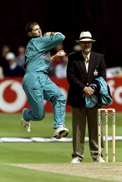 New Zealand&#039;s Geoff Allott broke the record for most wickets in a World Cup in 1999.