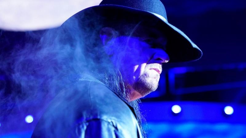 Isn't this a really cool picture of The Undertaker?