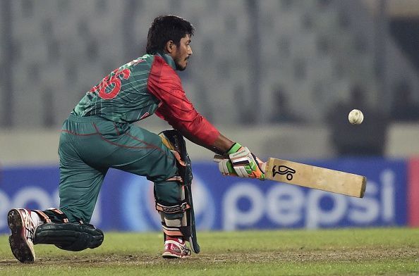 Anamul Haque attempts a reverse sweep