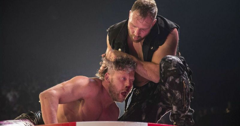 KENNY OMEGA AUR JON MOXLEY