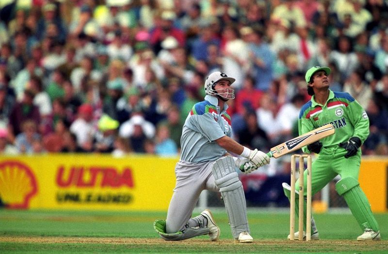 Martin Crowe