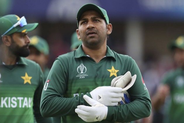 106 all out- Another Blackmark in skipper Sarfaraz Ahmed&#039;s file.