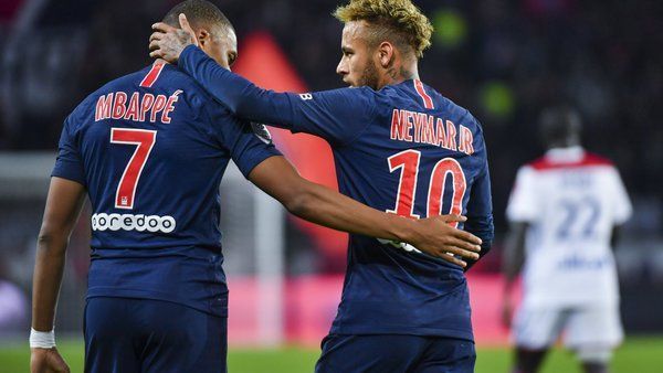 Mbappe has stood by Neymar during his injury