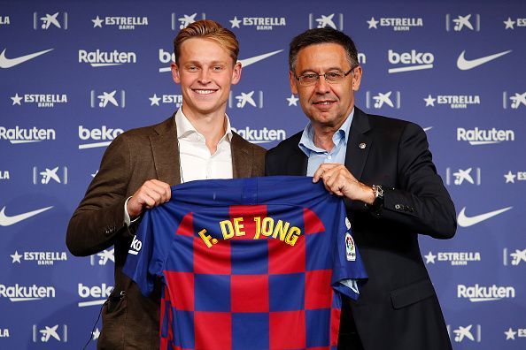 FC Barcelona Unveil New Player Frenkie de Jong