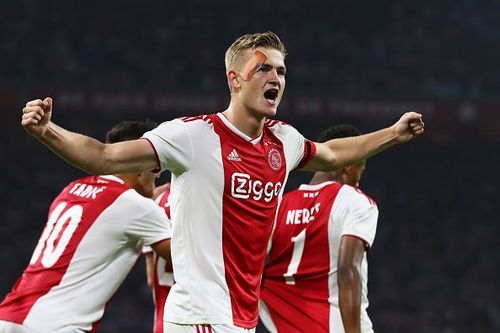 Ajax's star defender Matthijs de Ligt set to move to Turin.