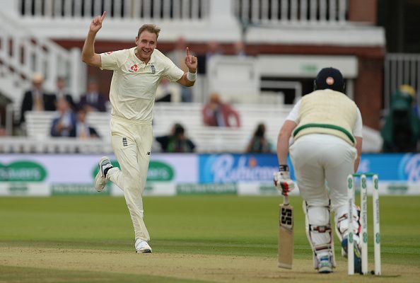Stuart Broad joined Chris Woakes in destroying the Irish batting lineup