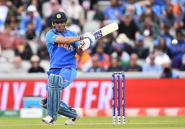 MS Dhoni fell agonisingly short of the finish line against New Zealand