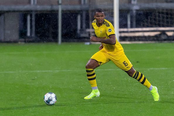 Akanji will look to form a formidable partnership alongside Hummels