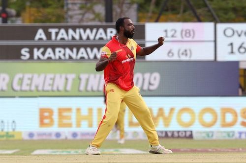 Silambarasan R of VB Kanchi Veerans celebrates the wicket of Sabin Somatha Karnavar of Siechem Madurai Panthers