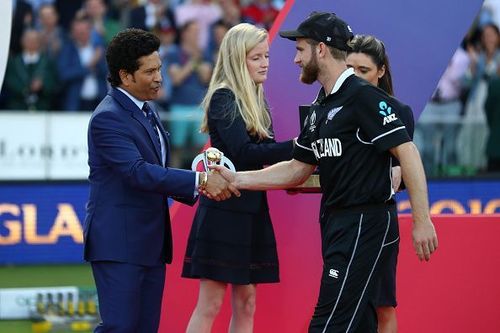 Sachin Tendulkar (left) and the captain of New Zealand Kane Williamson (right)