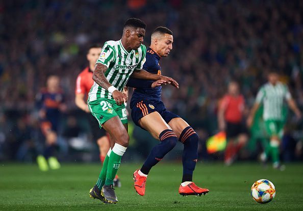 Real Betis Balompie v Valencia - Copa del Rey Semi Final