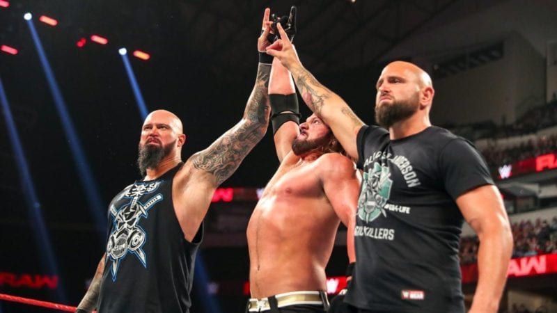 Should WWE book The Club as anti-heroes?