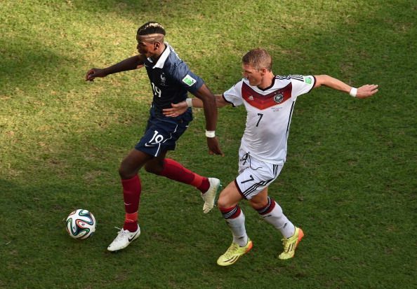 Schweinsteiger and Pogba played together at Old Trafford for 2 seasons