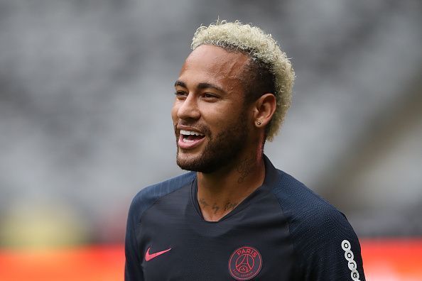 Neymar is on the verge of a return to Barcelona