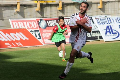 Julen Colinas started his youth career with Real Sociedad