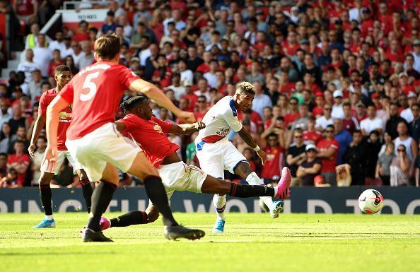 van Aanholt was left unmarked prior to scoring the second goal for Crystal Palace