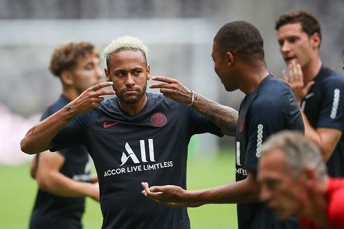 Paris Saint-Germain v Stade Rennais FC - Pre-game Training