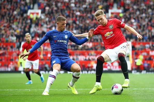 Chelsea&#039;s Ross Barkley contends for the ball with United&#039;s Scott McTominay