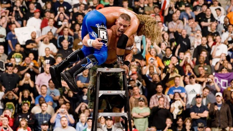 Cena vs Edge