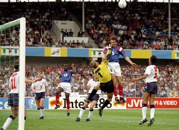 Blanc playing for France.