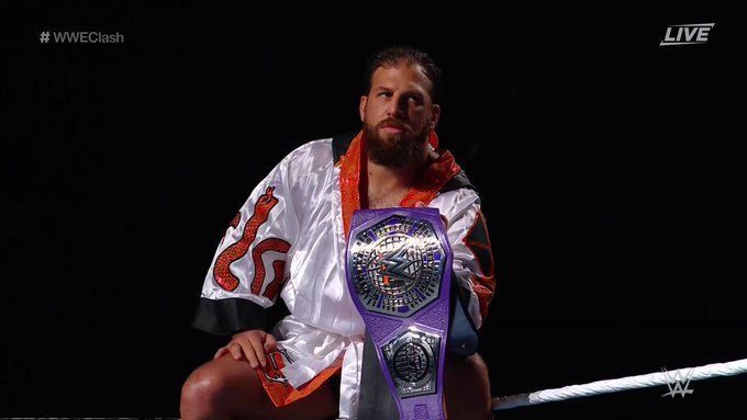 Drew Gulak retained his championship as part of the kickoff show