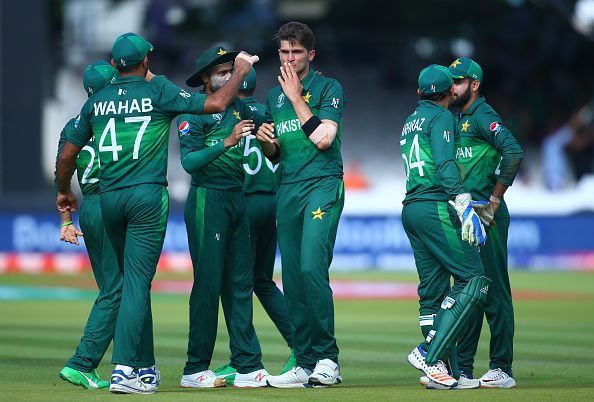 Wahab congratulates Shaheen on a wicket against Bangladesh