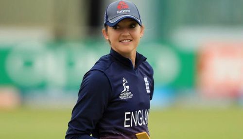 Sarah Taylor has announced retirement from international cricket