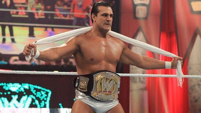 Alberto Del Rio: Cashed in Money in the Bank to become WWE Champion