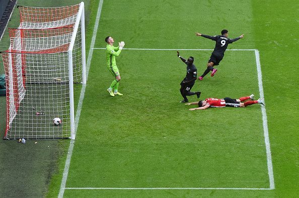 Wijnaldum can&#039;t believe his luck, neither can Henderson