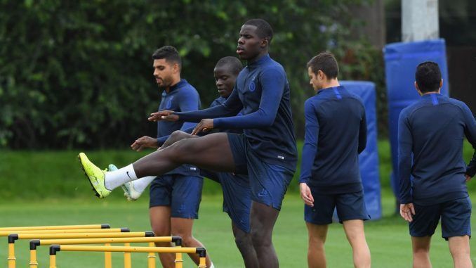 Kurt Zouma might be fearing the loss of his place in the starting lineup due to the arrival of Tomori