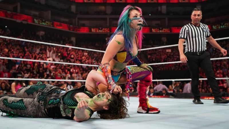 Bliss &amp; Cross lost their titles in a previously unannounced match