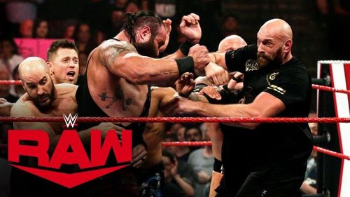 Braun Strowman and boxing champion Tyson Fury got involved in a chaotic brawl!