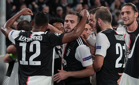 Juventus v Lokomotiv Moskva: Group D - UEFA Champions League