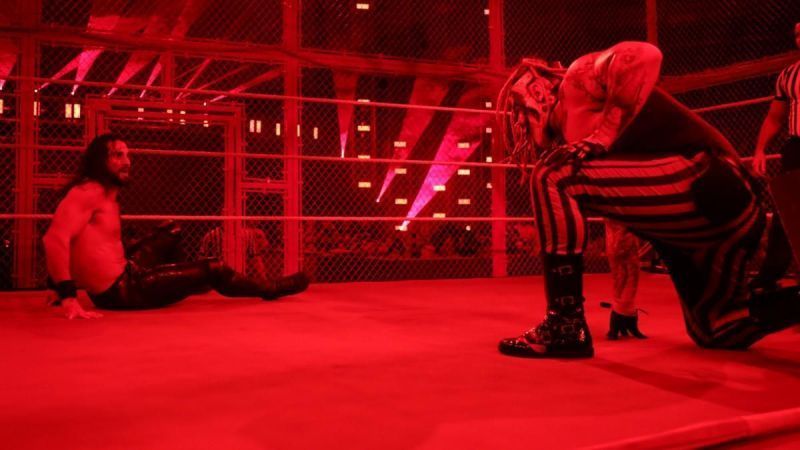 Many fans went home confused after the finish of the Hell in a Cell main event match.