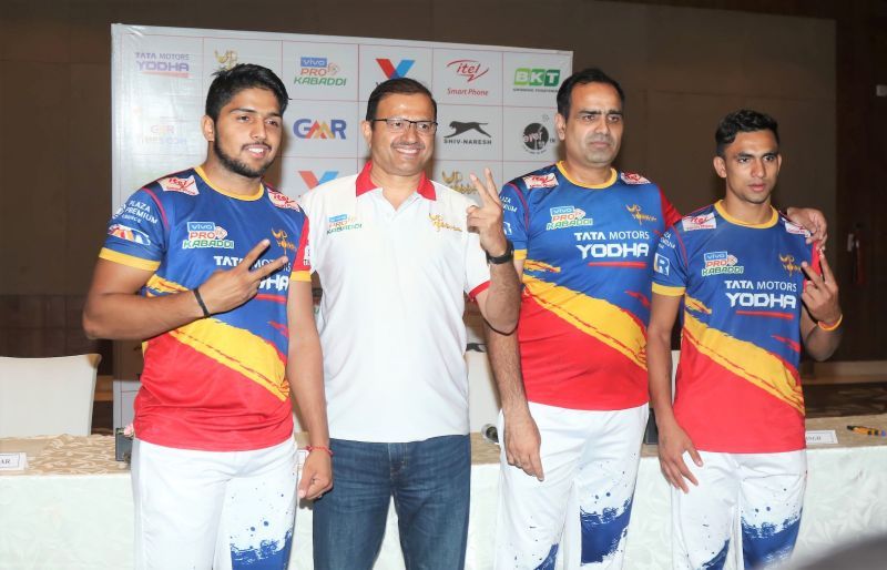 U.P. Yoddha Captain - Nitesh Kumar, CEO, GMR League Games - Col. Vinod Kumar Bisht; Head Coach, U.P. Yoddha - Jasveer Singh; Defender, U.P. Yoddha - Ashu Singh