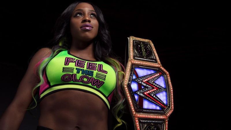 Naomi added her glow to the SmackDown Women&#039;s Championship