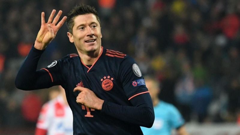 Lewandowski exults after scoring a quadruple at Crvena Zvezda