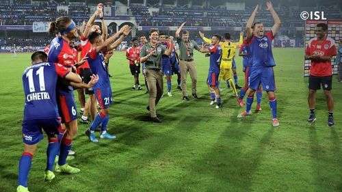 Bengaluru FC players celebrate after beating Chennaiyin FC. Photo Credits: indiansuperleague.com