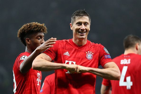 Robert Lewandowski celebrates