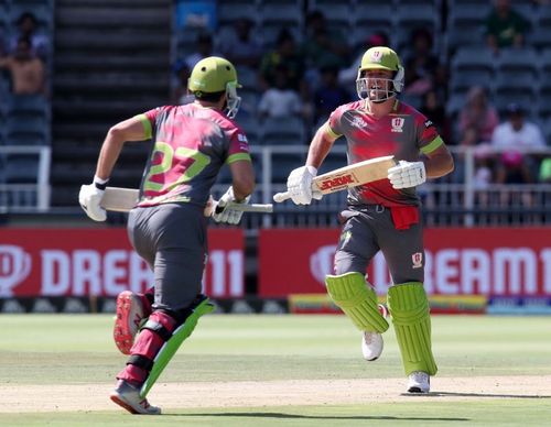 AB de Villiers and Pite van Biljon put on an important partnership for the Tshwane Spartans