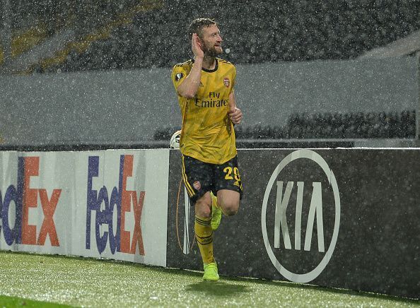 Shkodran Mustafi had a wonderful dead-ball delivery from Nicolas Pepe to thank for his goal