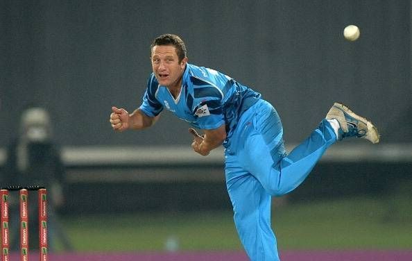 Roelof van der Merwe had an exceptional spell of 3/15 tonight