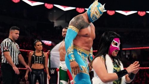 Catalina was called up to neutralize the threat of Zelina Vega at ringside