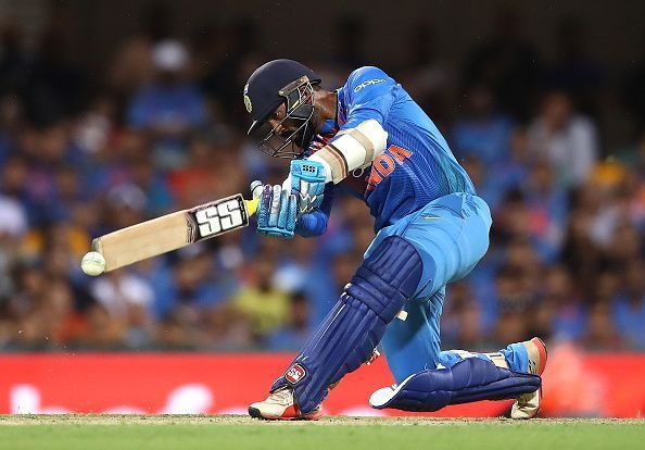 Can Dinesh Karthik take his team to the final?