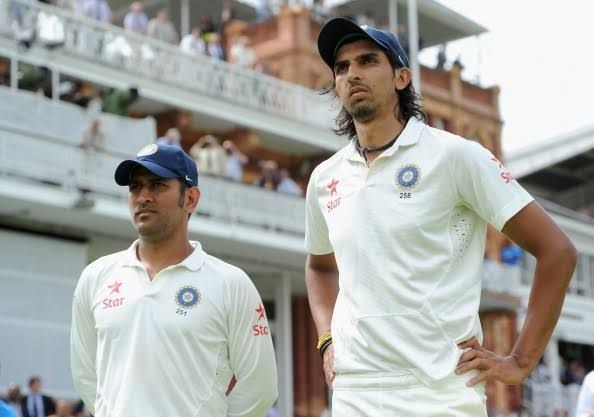 MS Dhoni (left) and Ishant Sharma (right)