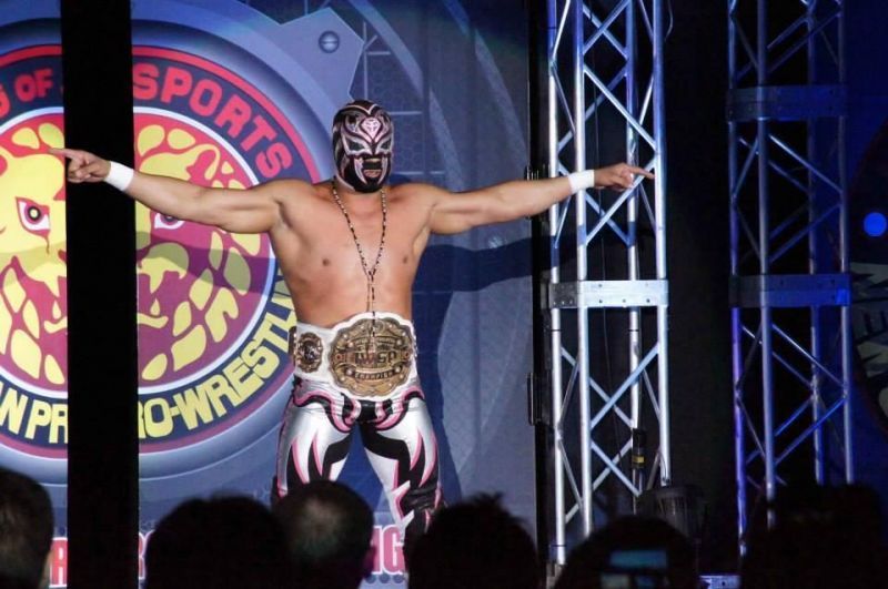 La Sombra as the IWGP IC Champion