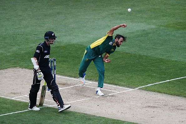 Imran Tahir lets one loose