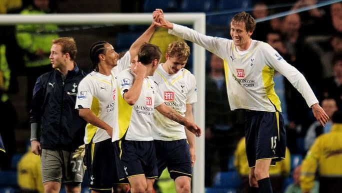 Tottenham players celebrating a victory in the 2009-10 season.