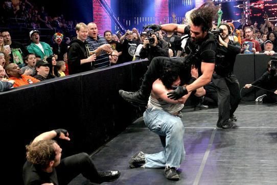 The Shield vs The Wyatt Family - Elimination Chamber